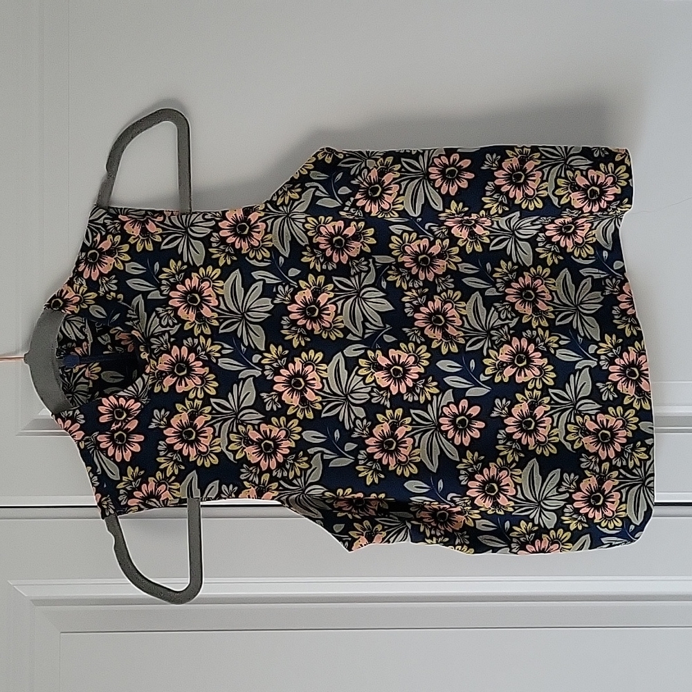 Topshop sleeveless high neck navy blouse floral print size US 4 UK 8